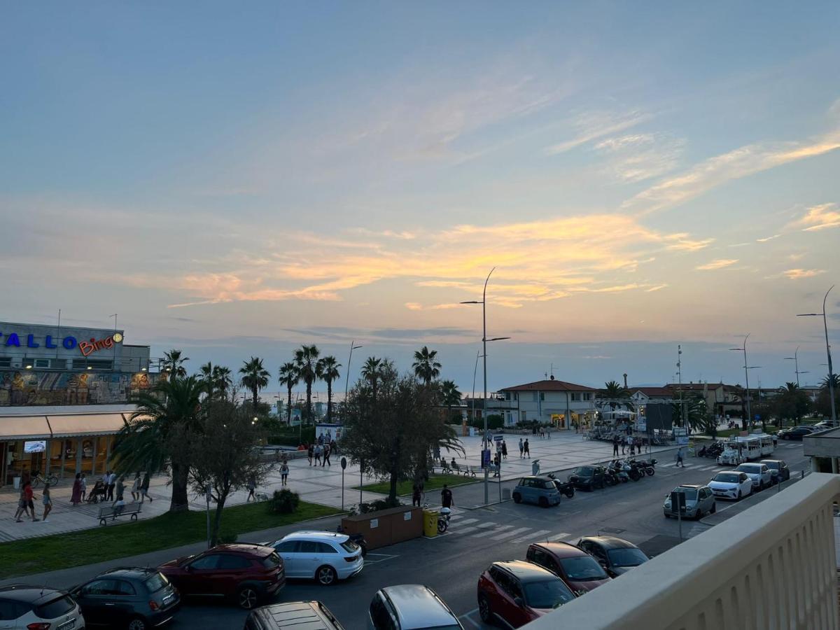 Al Mare 54 Luxury Guest House Lido di Camaiore Kültér fotó