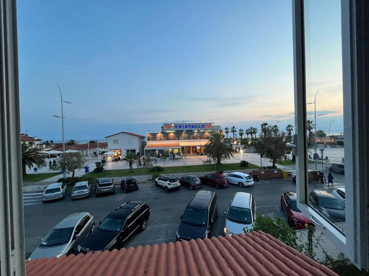 Al Mare 54 Luxury Guest House Lido di Camaiore Kültér fotó